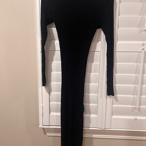 Olive & Oak Black Long Sleeve Dress